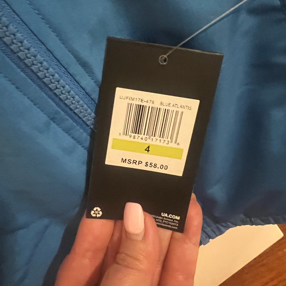 Under Armour Kids Blue and Black Puffer Jacket- Size 4-XS (NWT) - Picture 2 of 2
